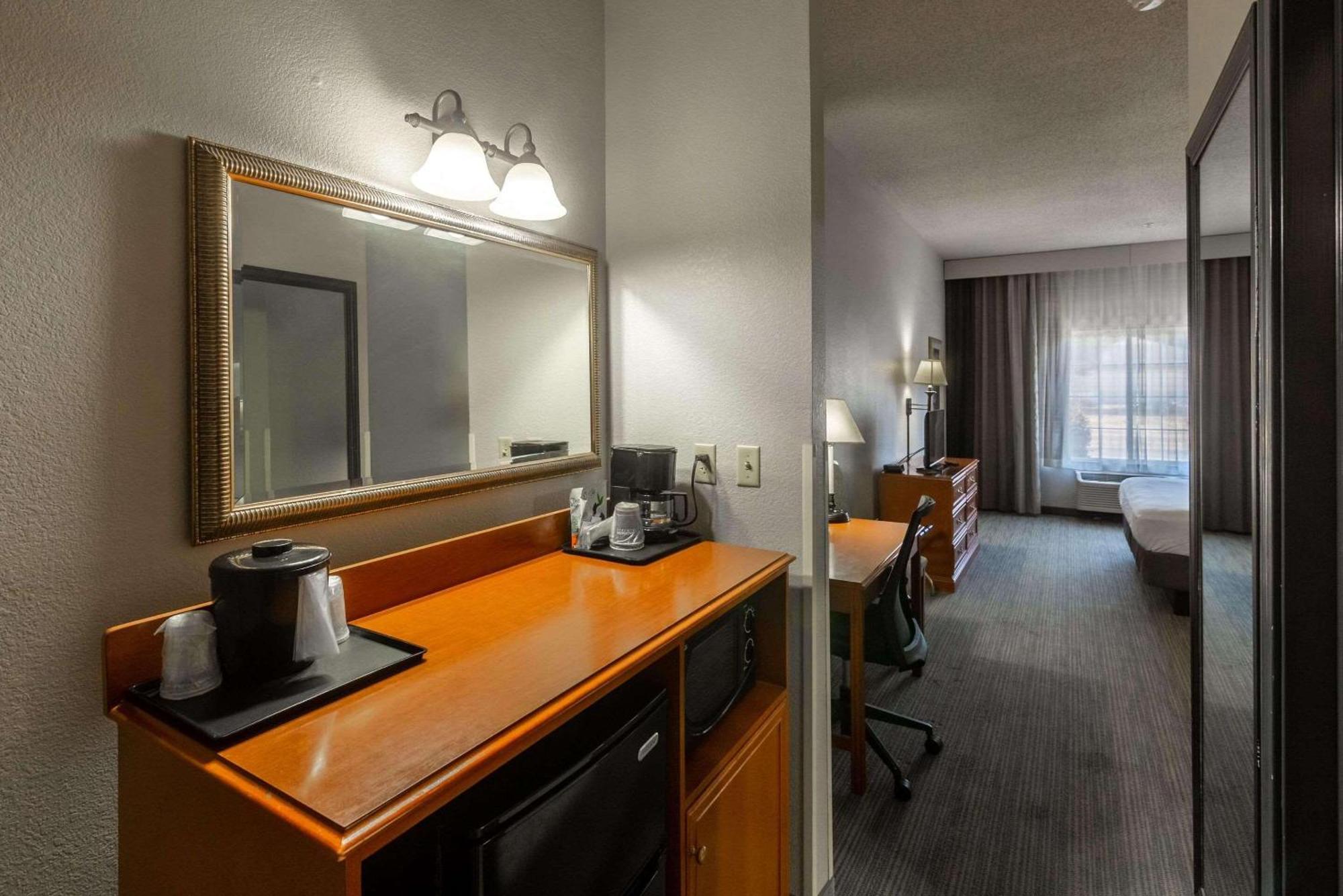 Country Inn & Suites By Radisson, El Dorado, Ar Экстерьер фото